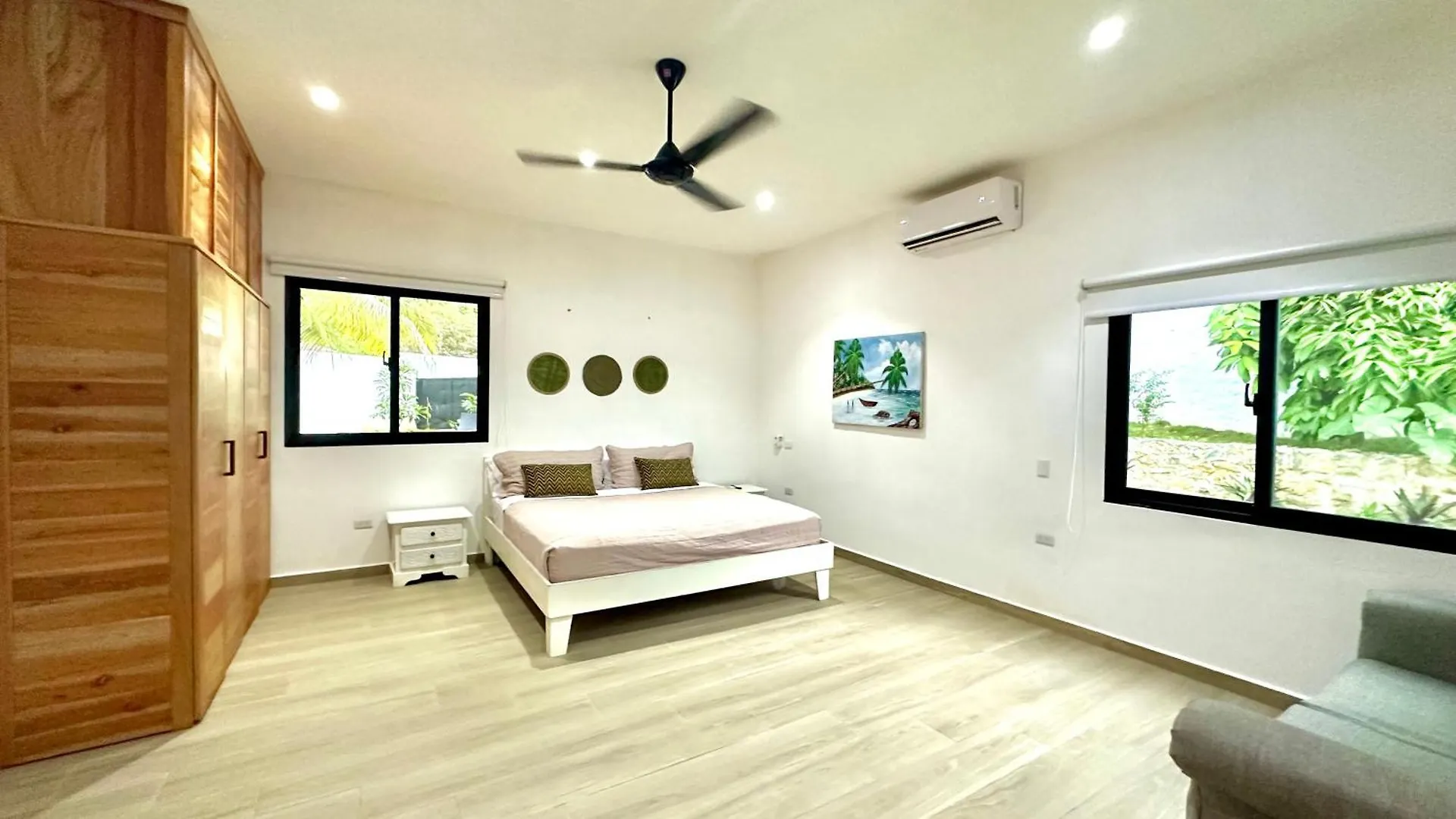 Holiday home New Grand 5 Bedroom Villa With Pool And Full Outdoor Kitchen ! Las Terrenas