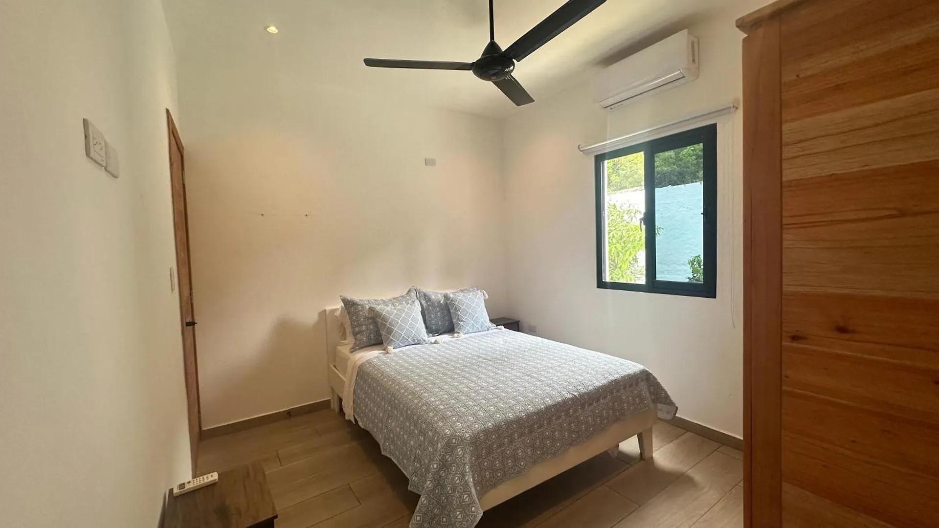 New Grand 5 Bedroom Villa With Pool And Full Outdoor Kitchen ! ラス・テレナス 0*,